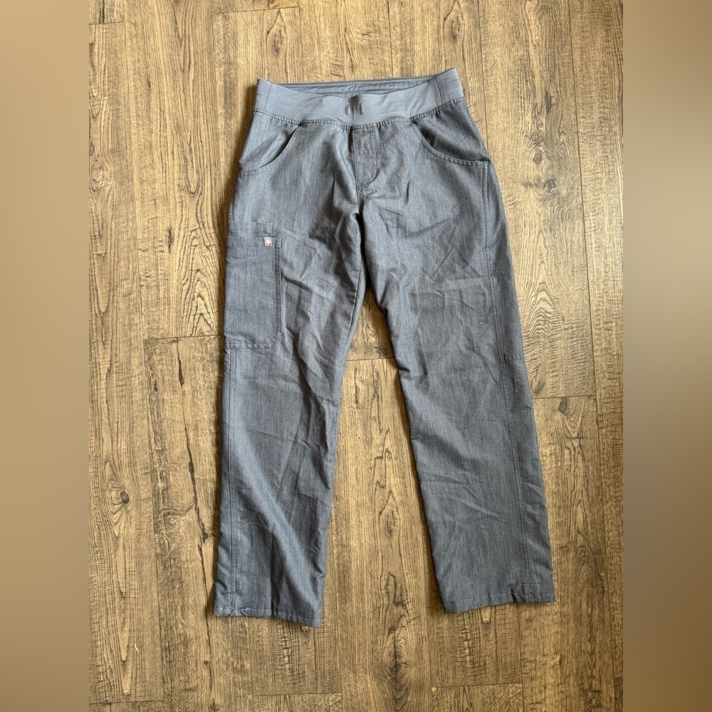 Figs Classic Fit Kade Cargo Scrub Pants Straight Leg- Slate Blue